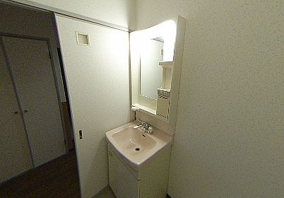 メルベーユ246の洗面所|忙しい朝には欠かせない洗面所です