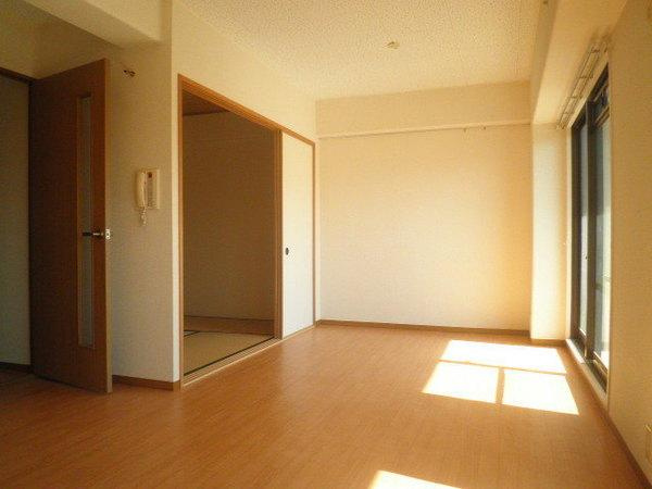 クレアール小松里の内装|きれいな内装です