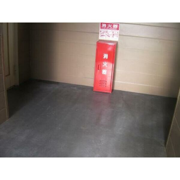 メゾンビューのロビー|落ち着いたロビーです