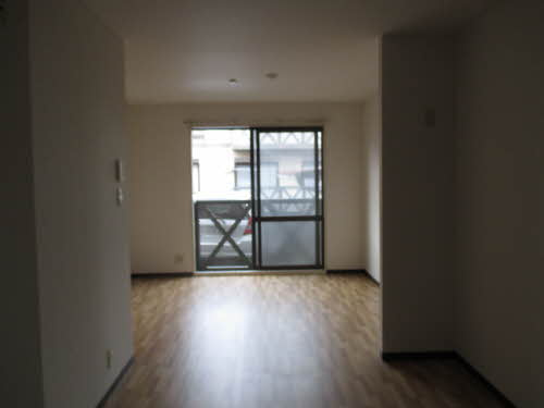 ガーデンタウン清水B棟の居間・リビング