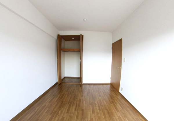 クレールI・Kの居間・リビング|ゆったりとした居間です