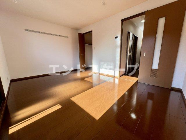 リヴァージュねぎしの居間・リビング|高崎、前橋エリアのお部屋探しはエンドスケープまで！お客様の理想お聞かせ下さい♪