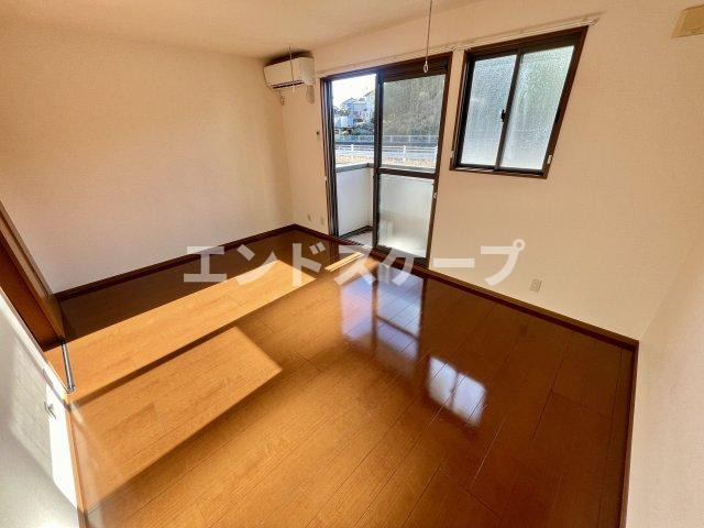 リヴァージュねぎしの居間・リビング|高崎、前橋エリアのお部屋探しはエンドスケープまで！お客様の理想お聞かせ下さい♪