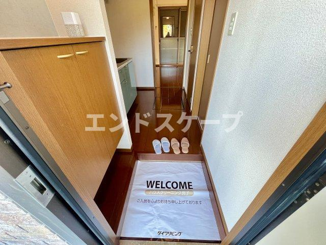 リヴァージュねぎしの玄関|高崎、前橋エリアのお部屋探しはエンドスケープまで！お客様の理想お聞かせ下さい♪