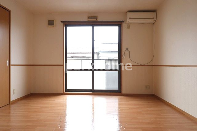 IVY COURTB棟の居間・リビング|おしゃれな居間です
※間取り反転の場合あり