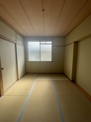 ハイフラット静徳の寝室