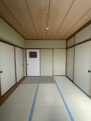 ハイフラット静徳の子供部屋