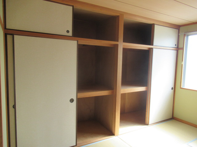 ハイフラット静徳の収納