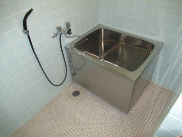 ハイフラット静徳の浴室