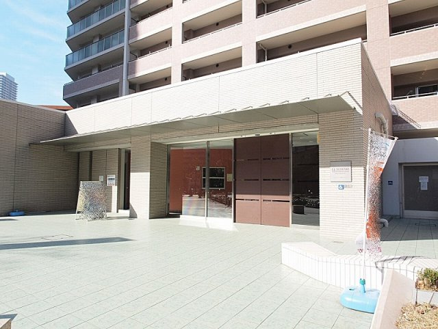 エルセレーノ上本町レジデンスの外観