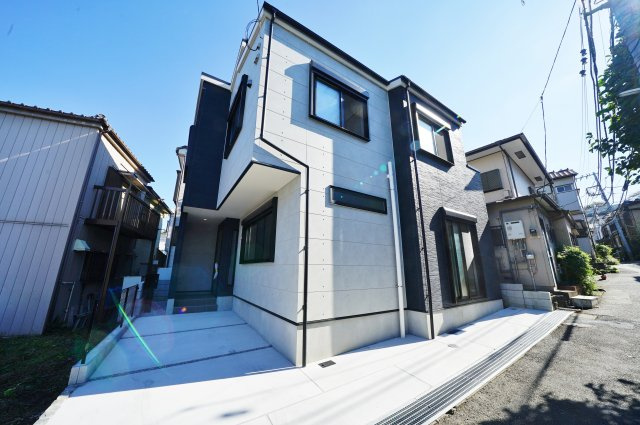 【横浜市保土ヶ谷区瀬戸ヶ谷町86-29新築戸建て】★仲介手数料無料★（岩崎小学校・岩崎学校）の外観