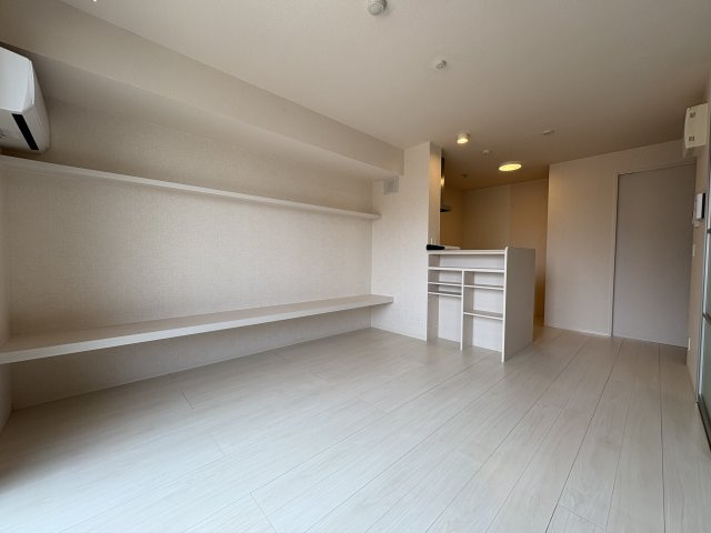 THE RESIDENCE姫路神屋町の居間・リビング