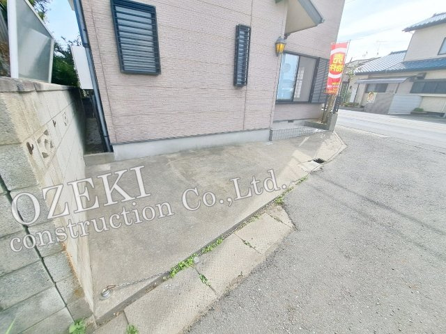 越谷市大成町中古戸建て　リフォーム完了済み♪の駐車場