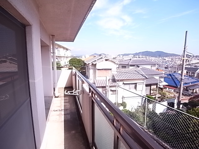ヒルサイドテラス垂水のバルコニー