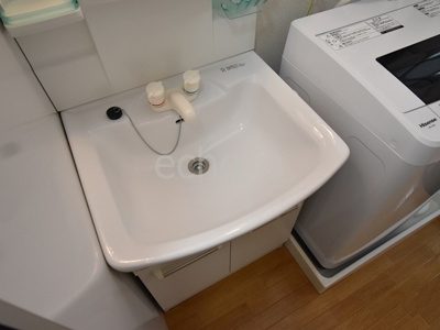 【独立洗面台】 | コーポせいまA | 朝の身支度には欠かせない独立洗面化粧台