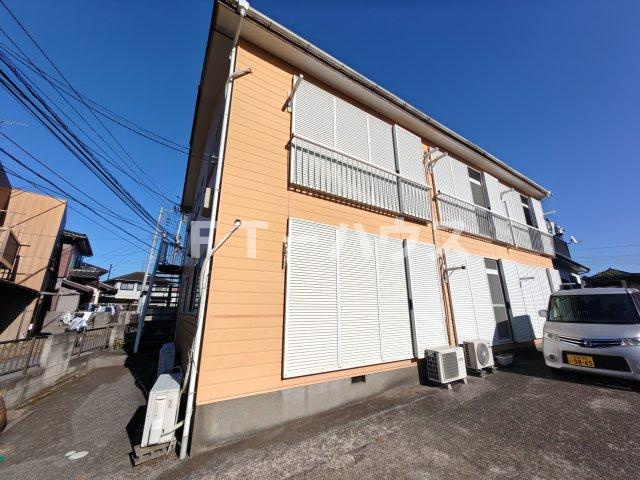 ハイツ秋山の外観