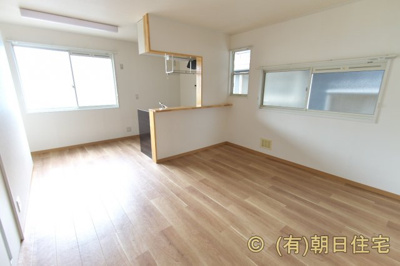 【居間・リビング】 | サンシャイン．ヴィラC