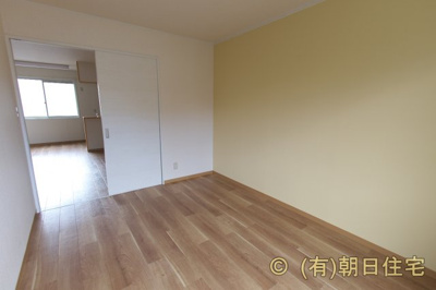 【洋室】 | サンシャイン．ヴィラC