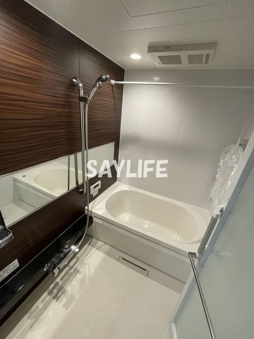 シャーメゾンレフィシアの浴室