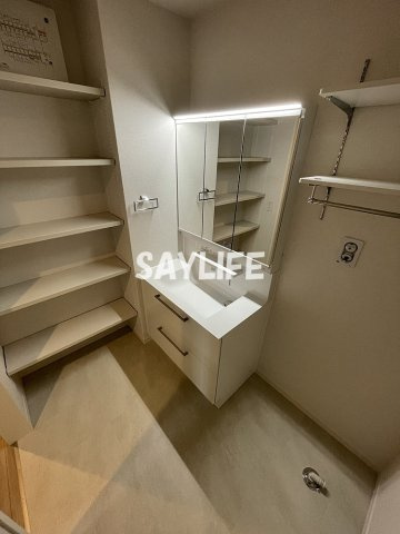 シャーメゾンレフィシアの洗面所