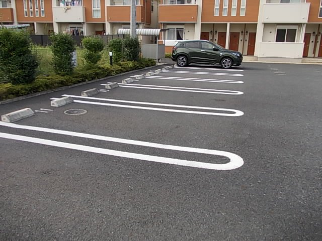 ウイステリアⅡ　Ａの駐車場