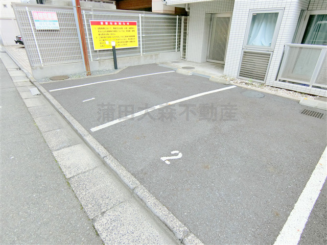 プロフィットリンク蒲田の駐車場|敷地内平置き駐車場　空き状況等詳細はお問合せ下さい。