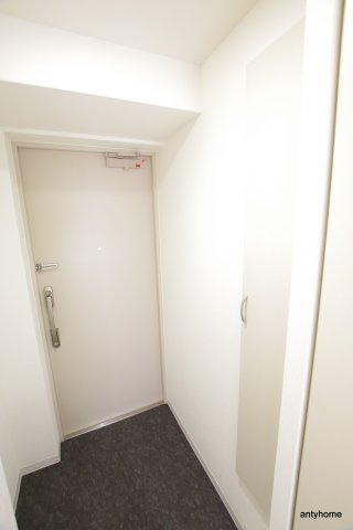 ルヴェール新大阪　仲介手数料無料の玄関