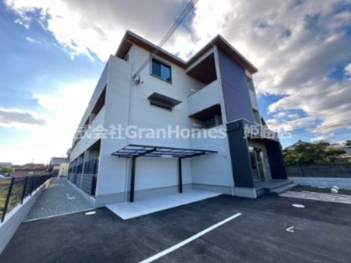 フォンターナ飾磨