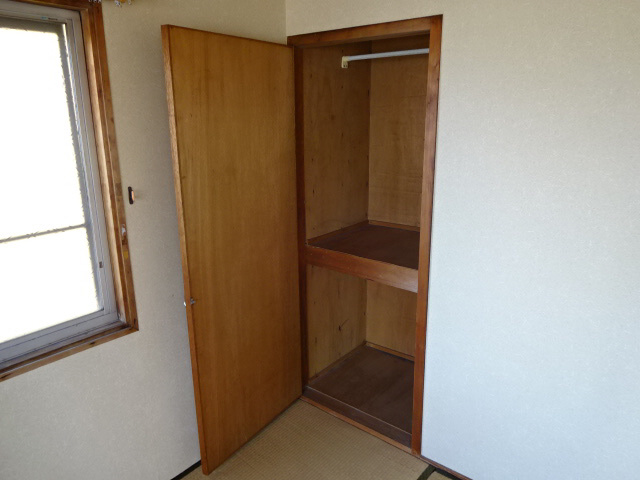 コーポやすむろの収納