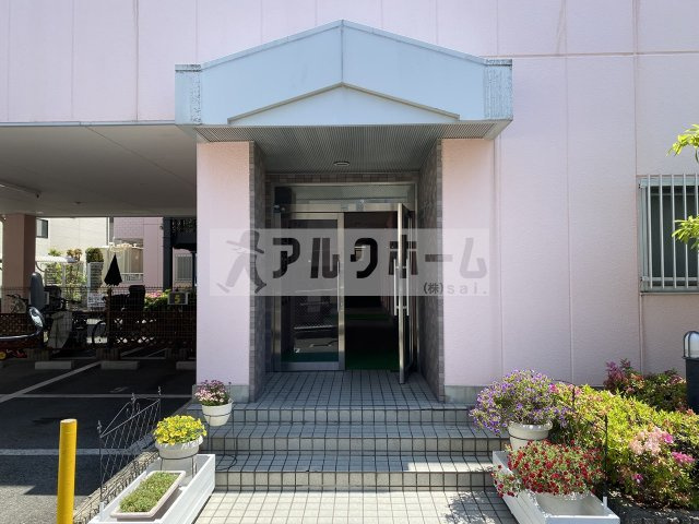 エスポワール（刑部）のエントランス