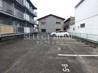 【駐車場】 | 駐車場完備です