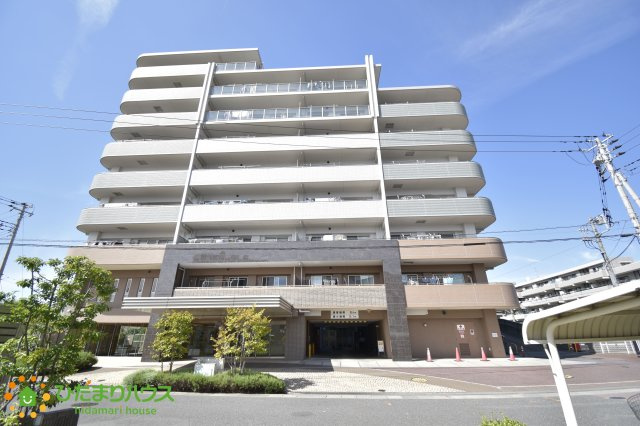 ゼファー北鴻巣オレンジステージの外観