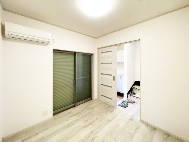 徳島市春日２丁目の一戸建ての居間・リビング