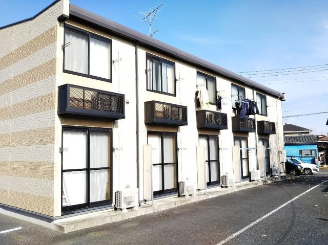 レオパレスいわいセントラルⅡの外観