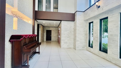 【ロビー】 | スプランディッド難波