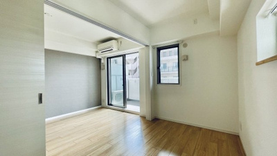 【居間・リビング】 | スプランディッド難波