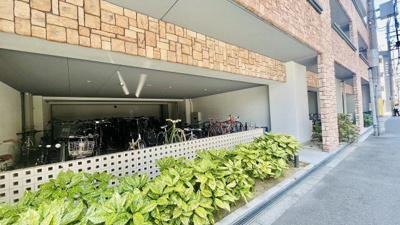 【エントランス】 | スプランディッド難波