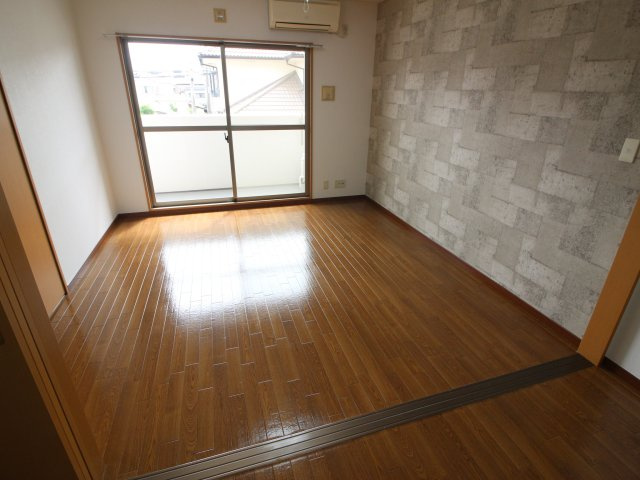 【洋室】 | リベルタ・ヴィータ