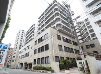 【外観】 | 赤坂駅まで徒歩8分。天神までも十分徒歩圏内の好立地です。通勤時間短縮で家族の時間が増えそうですね♪