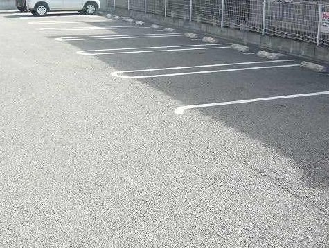 メゾン　ド　リジェールＮの駐車場