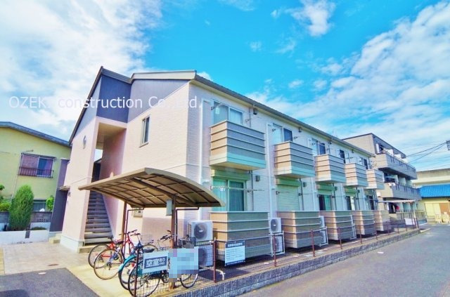 レセンテ南越谷の外観