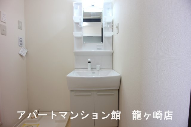 Kirscheの独立洗面台