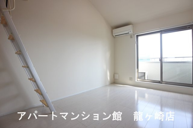 Kirscheの居間・リビング