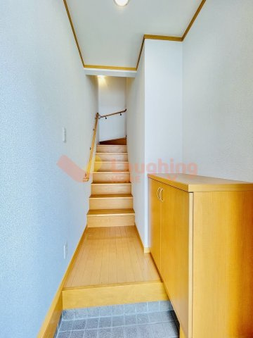ティファニーの玄関|収納もある玄関です