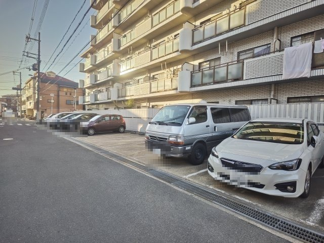 【駐車場】 | パレ音羽 | 駐車場です