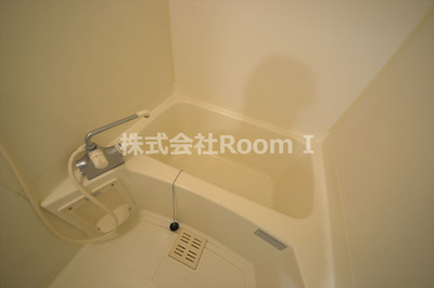 【浴室】 | セントラル南船場 | コンパクトで使いやすいお風呂です