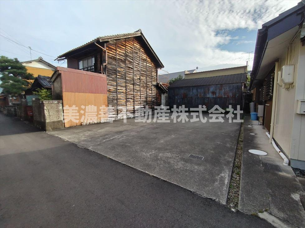 ６１８２９　岐阜市近島土地の外観