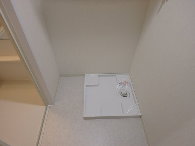 【設備】 | ルストーレ西宮北口1号棟 | 室内洗濯機置き場