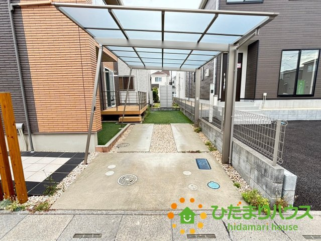 上尾市小泉7丁目　中古一戸建ての駐車場