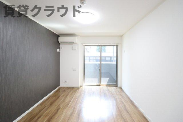 AQUE3の居間・リビング|ゆったりとした居間です